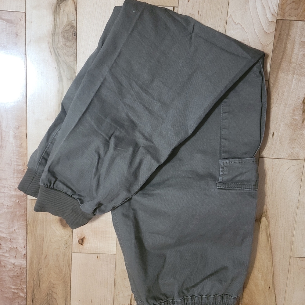 Cargo pants - Picture 2 of 4